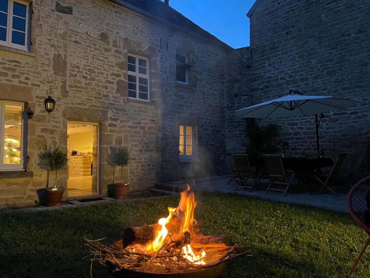La Closerie De Gigny Maison Templiere Avec Piscine,Jacuzzi Exterior foto
