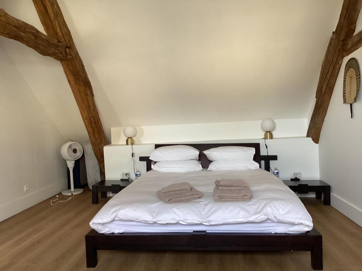 La Closerie De Gigny Maison Templiere Avec Piscine,Jacuzzi Exterior foto