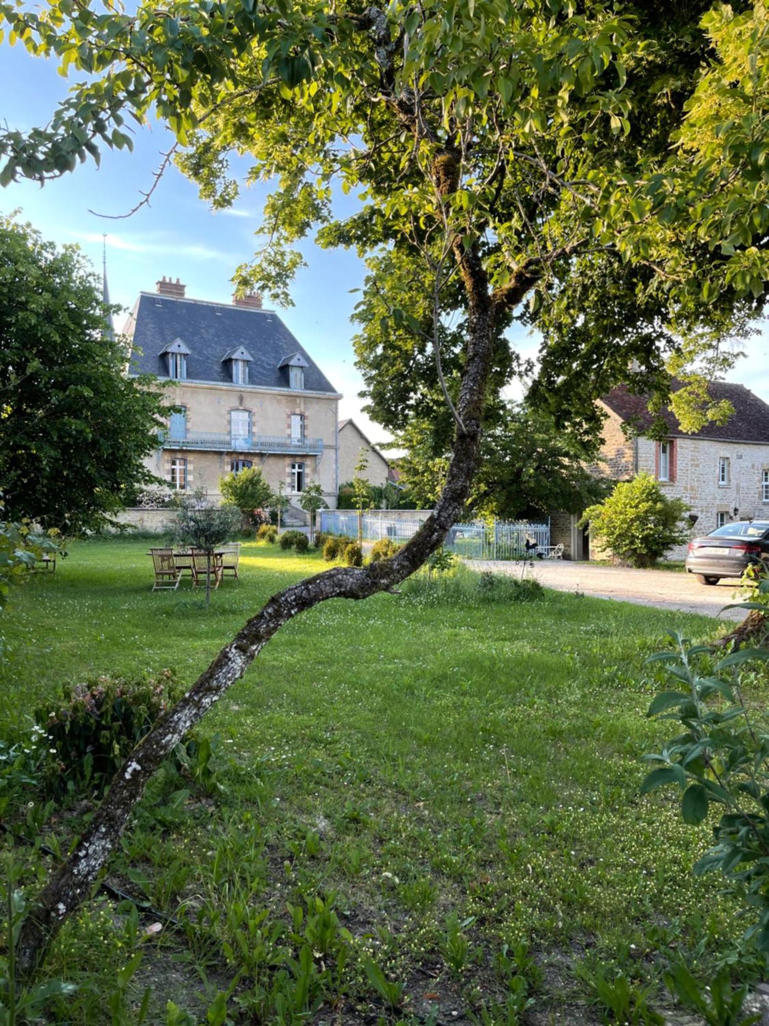La Closerie De Gigny Maison Templiere Avec Piscine,Jacuzzi Exterior foto